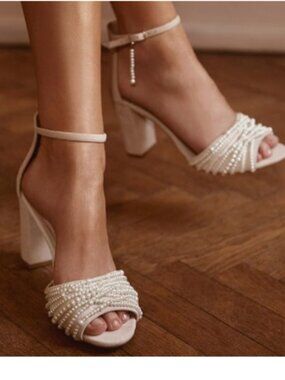FSJ White Multiple Pearl Strings Embellished Open Toe Chunky High Heel Sandals